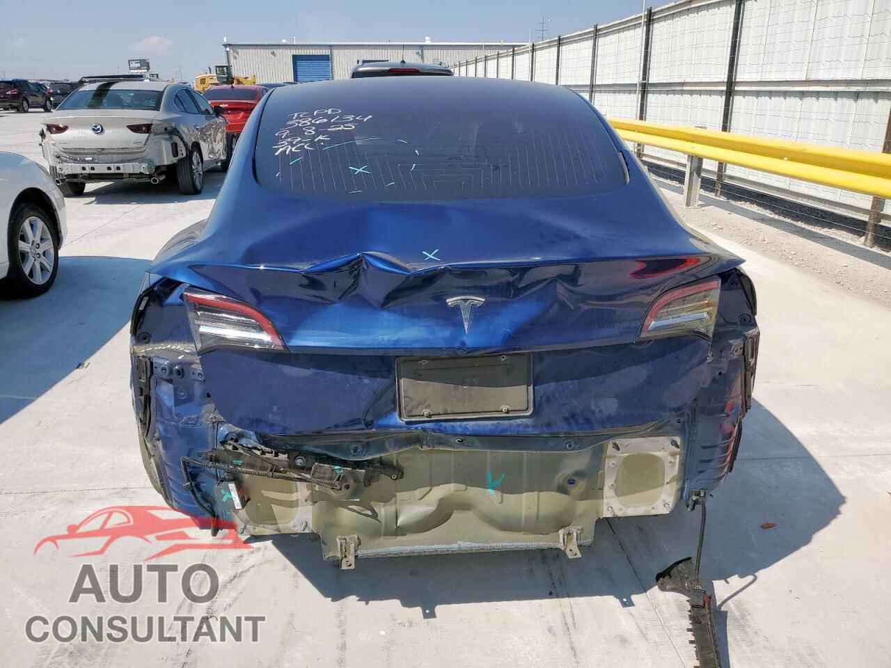 TESLA MODEL 3 2018 - 5YJ3E1EA4JF118318