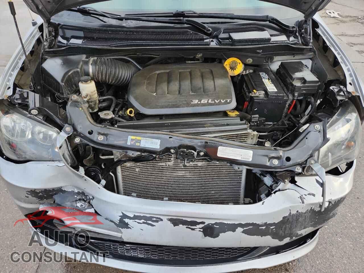 DODGE CARAVAN 2015 - 2C4RDGBG9FR512059