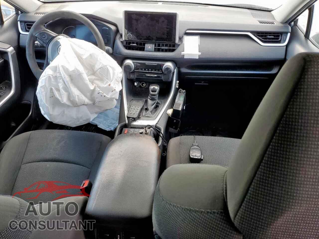 TOYOTA RAV4 2023 - 2T3H1RFV4PC219798