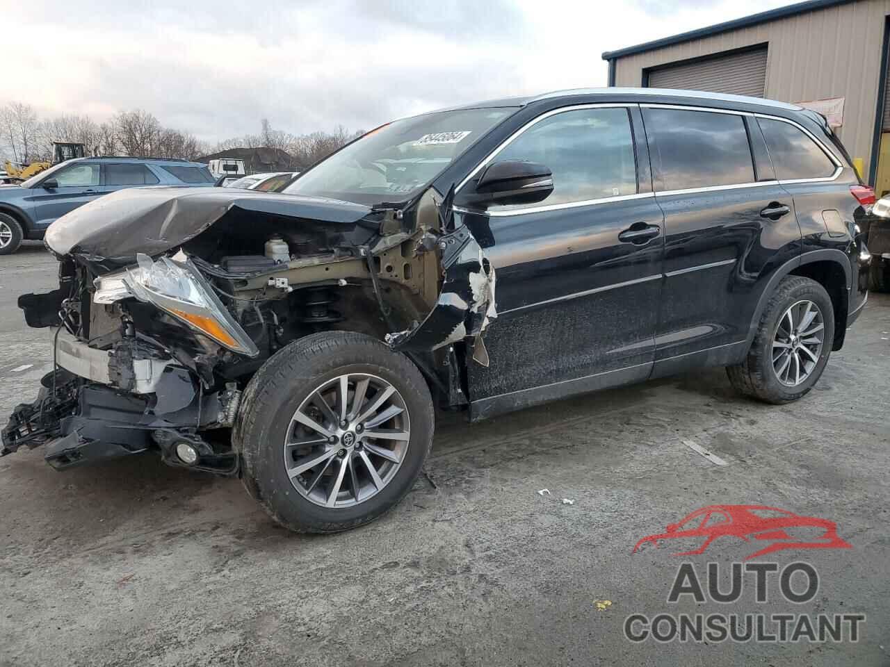 TOYOTA HIGHLANDER 2019 - 5TDJZRFH9KS589576