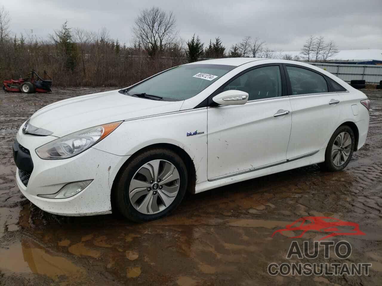 HYUNDAI SONATA 2013 - KMHEC4A46DA095391