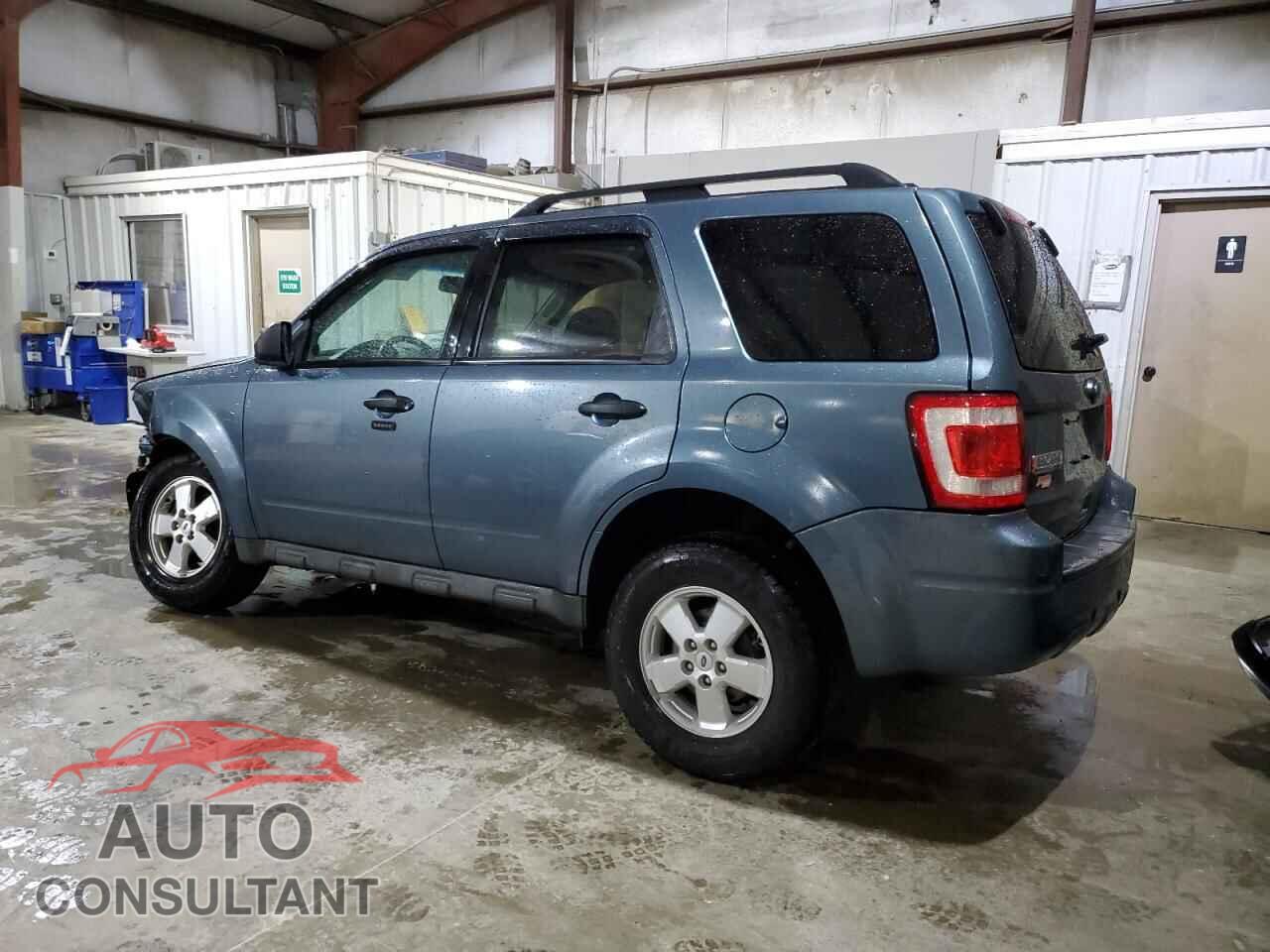 FORD ESCAPE 2010 - 1FMCU0D77AKB28097