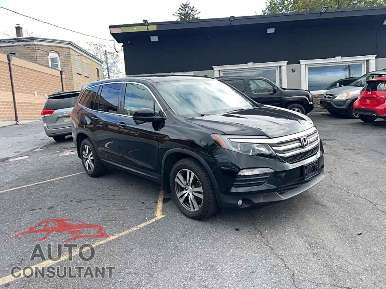 HONDA PILOT 2017 - 5FNYF6H55HB062124