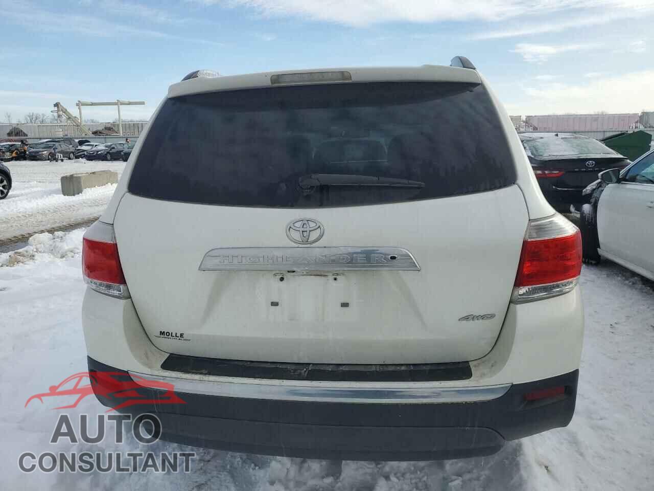 TOYOTA HIGHLANDER 2013 - 5TDBK3EH8DS245554