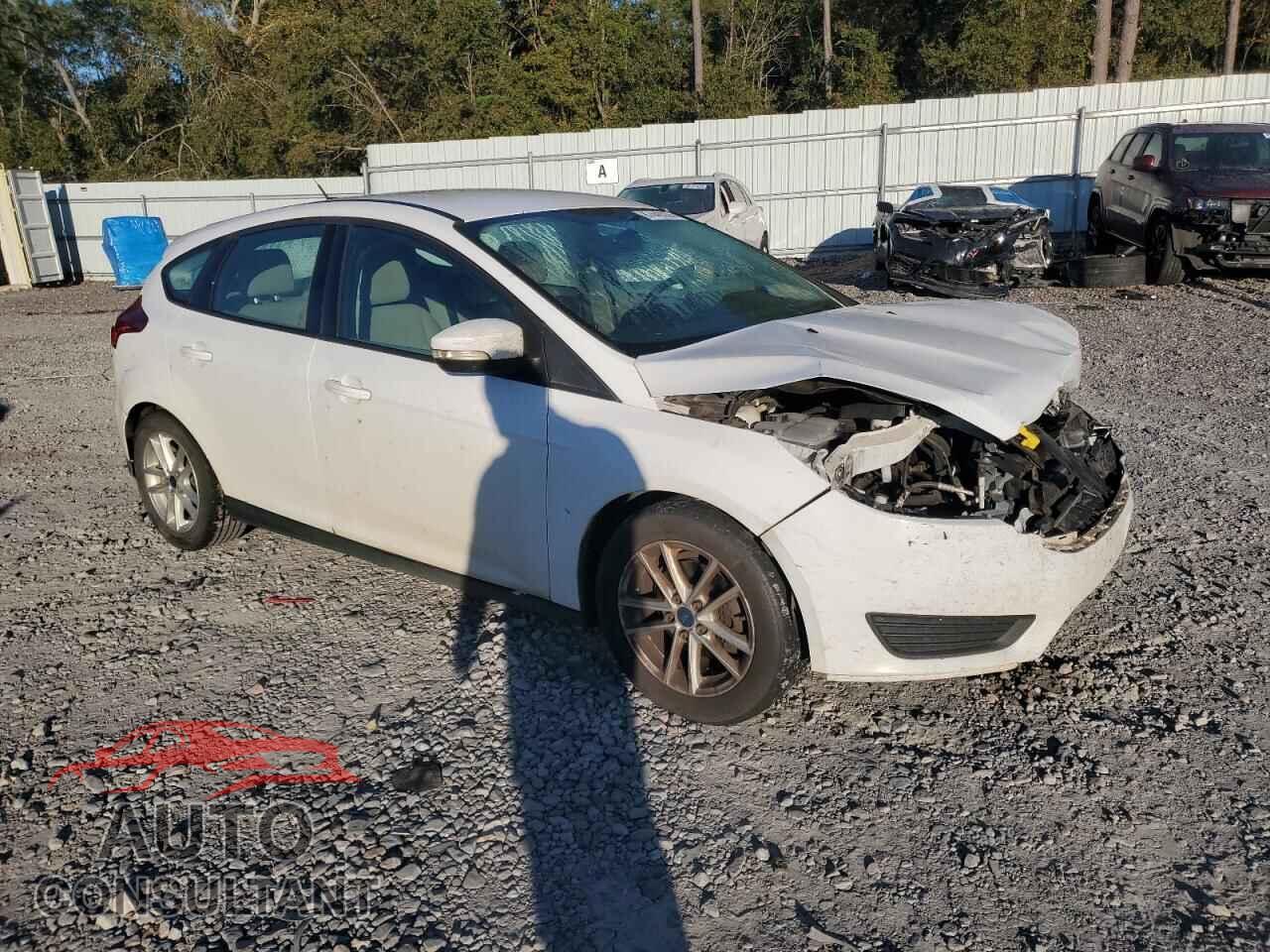 FORD FOCUS 2015 - 1FADP3K21FL365717