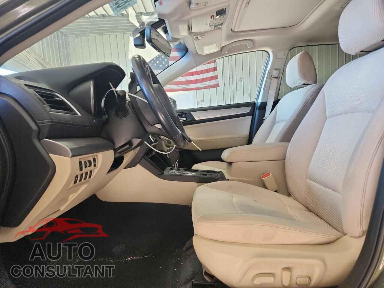 SUBARU OUTBACK 2019 - 4S4BSAHC1K3306810