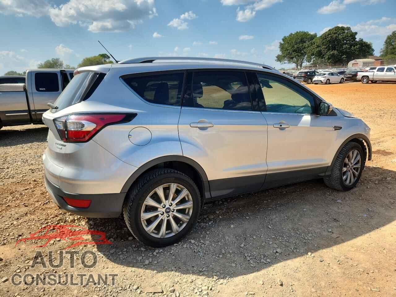 FORD ESCAPE 2017 - 1FMCU0JD5HUC04442