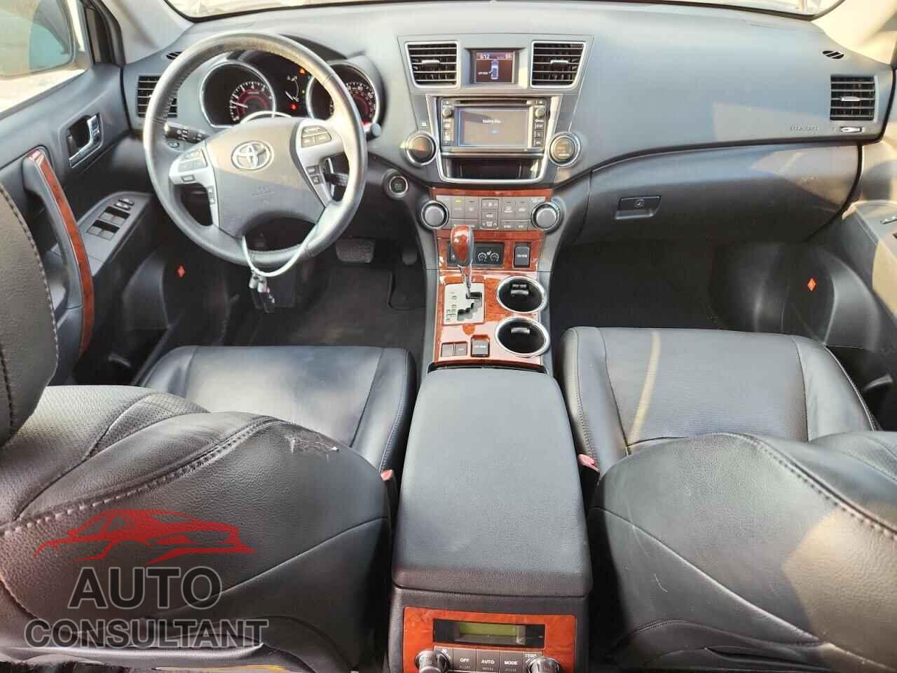 TOYOTA HIGHLANDER 2013 - 5TDYK3EH8DS101397