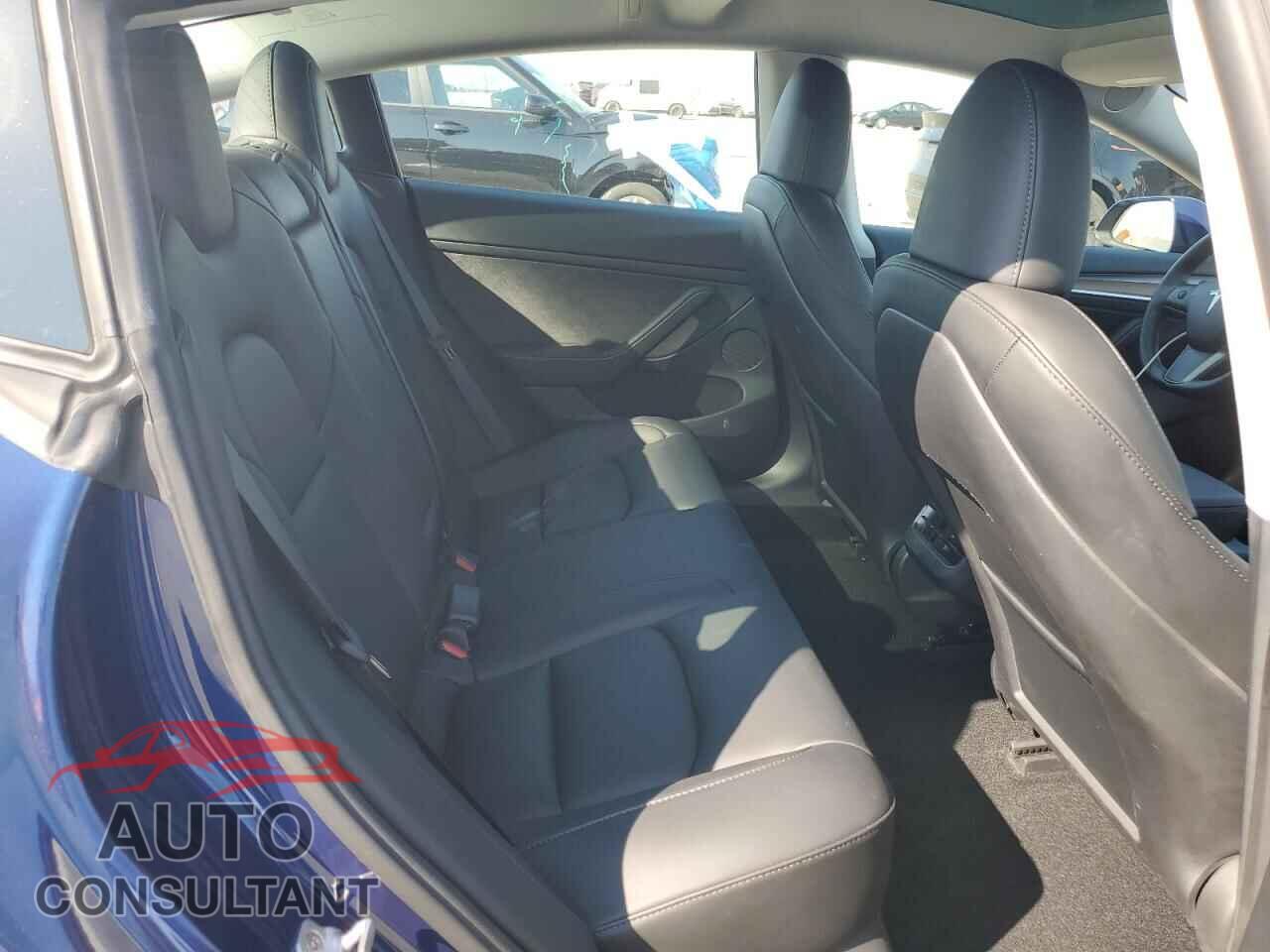 TESLA MODEL 3 2023 - 5YJ3E1EA0PF572977