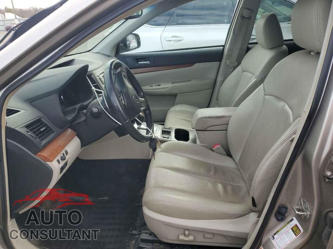 SUBARU OUTBACK 2014 - 4S4BRBLC4E3321539