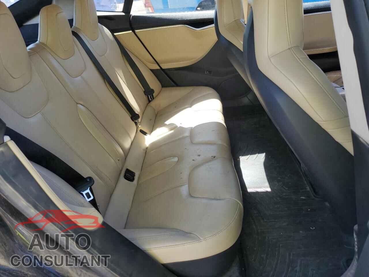 TESLA MODEL S 2015 - 5YJSA1S22FF081832