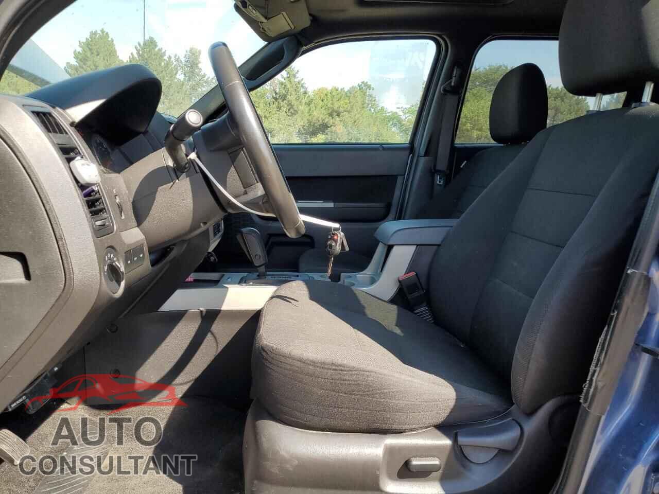 FORD ESCAPE 2010 - 1FMCU0DG2AKB31439