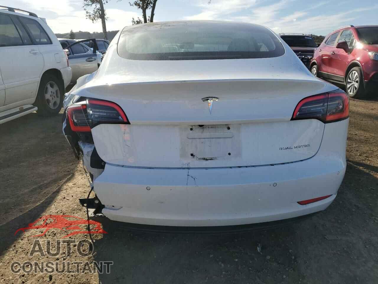 TESLA MODEL 3 2018 - 5YJ3E1EB3JF074949