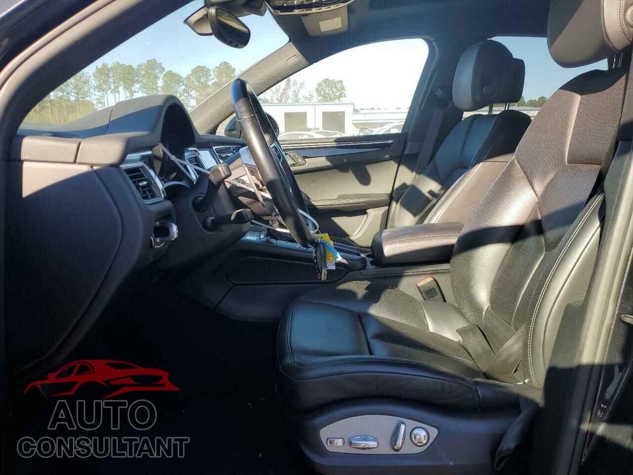 PORSCHE MACAN 2017 - WP1AA2A51HLB08854