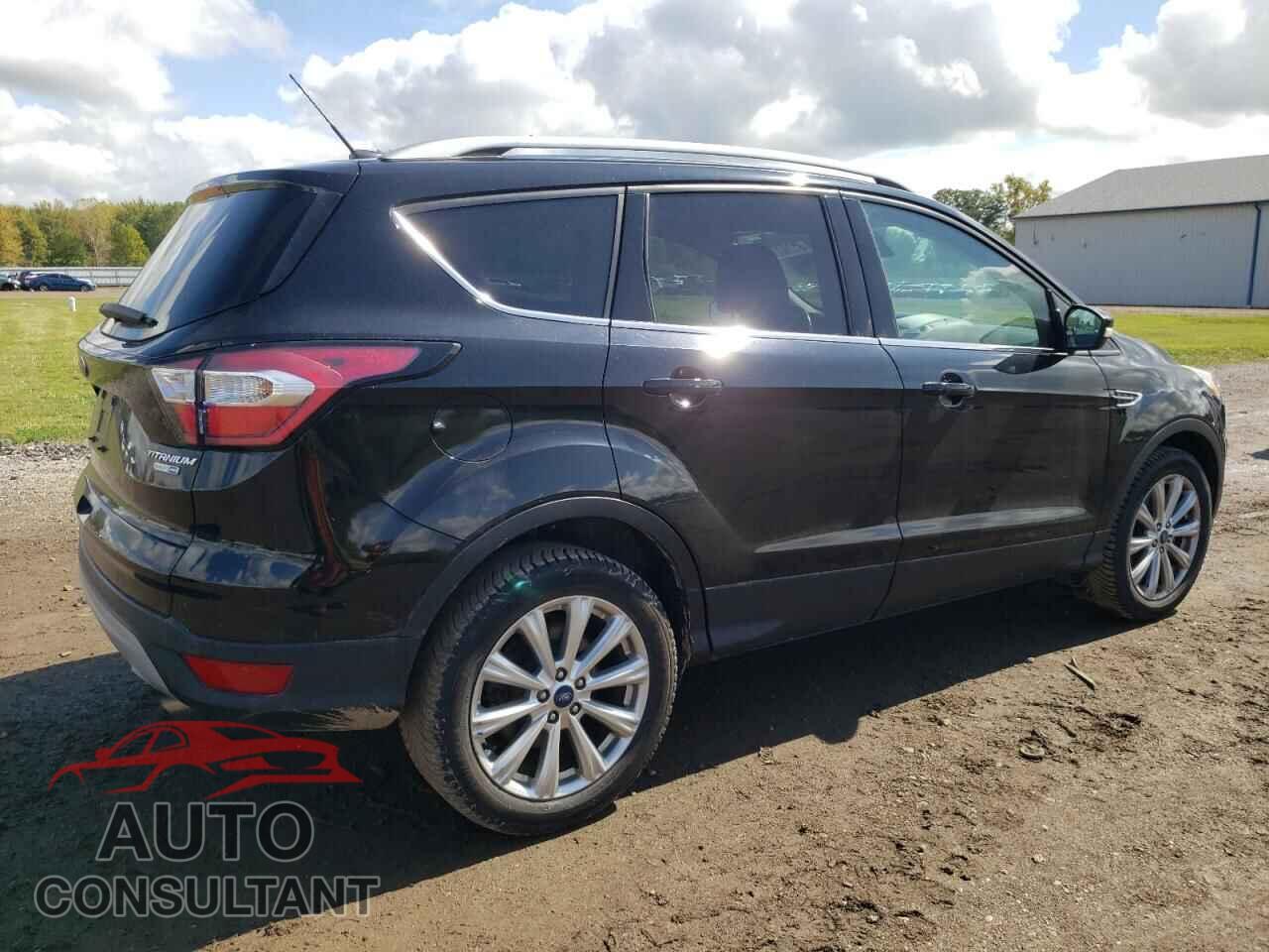 FORD ESCAPE 2017 - 1FMCU9JD7HUC77588