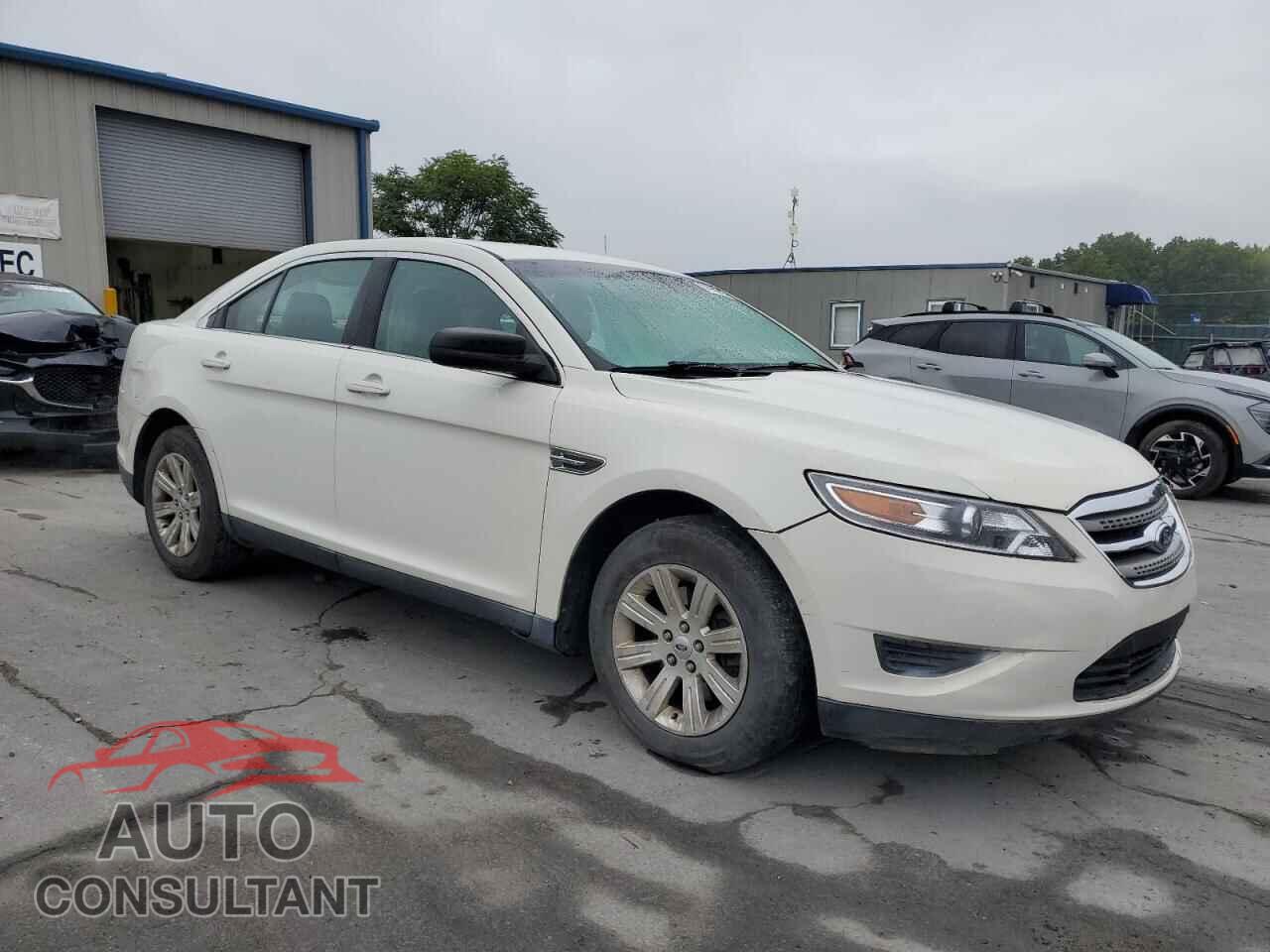 FORD TAURUS 2010 - 1FAHP2DW2AG139022