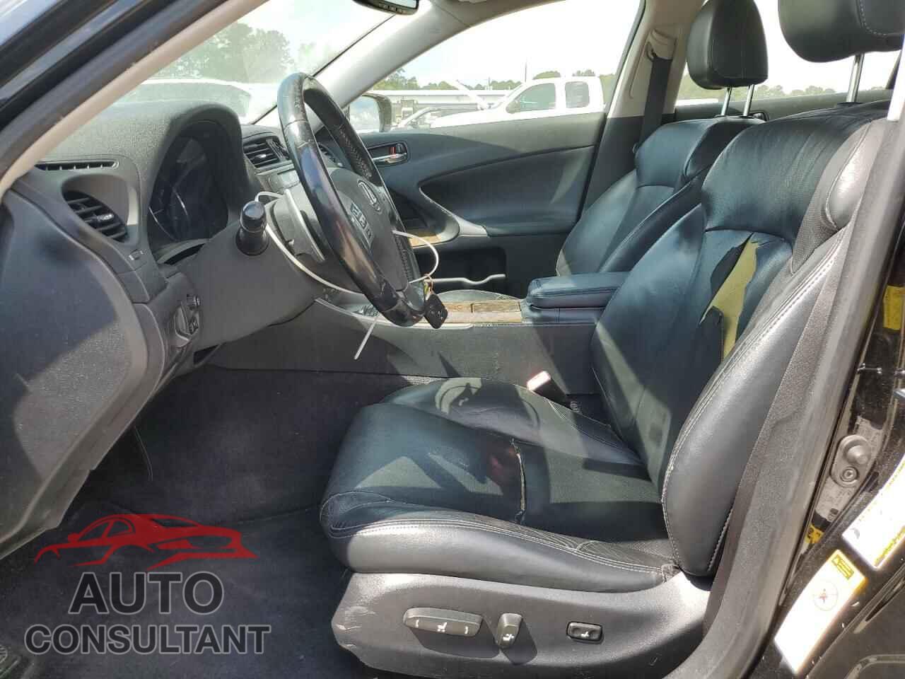 LEXUS IS 2011 - JTHBF5C23B5140209
