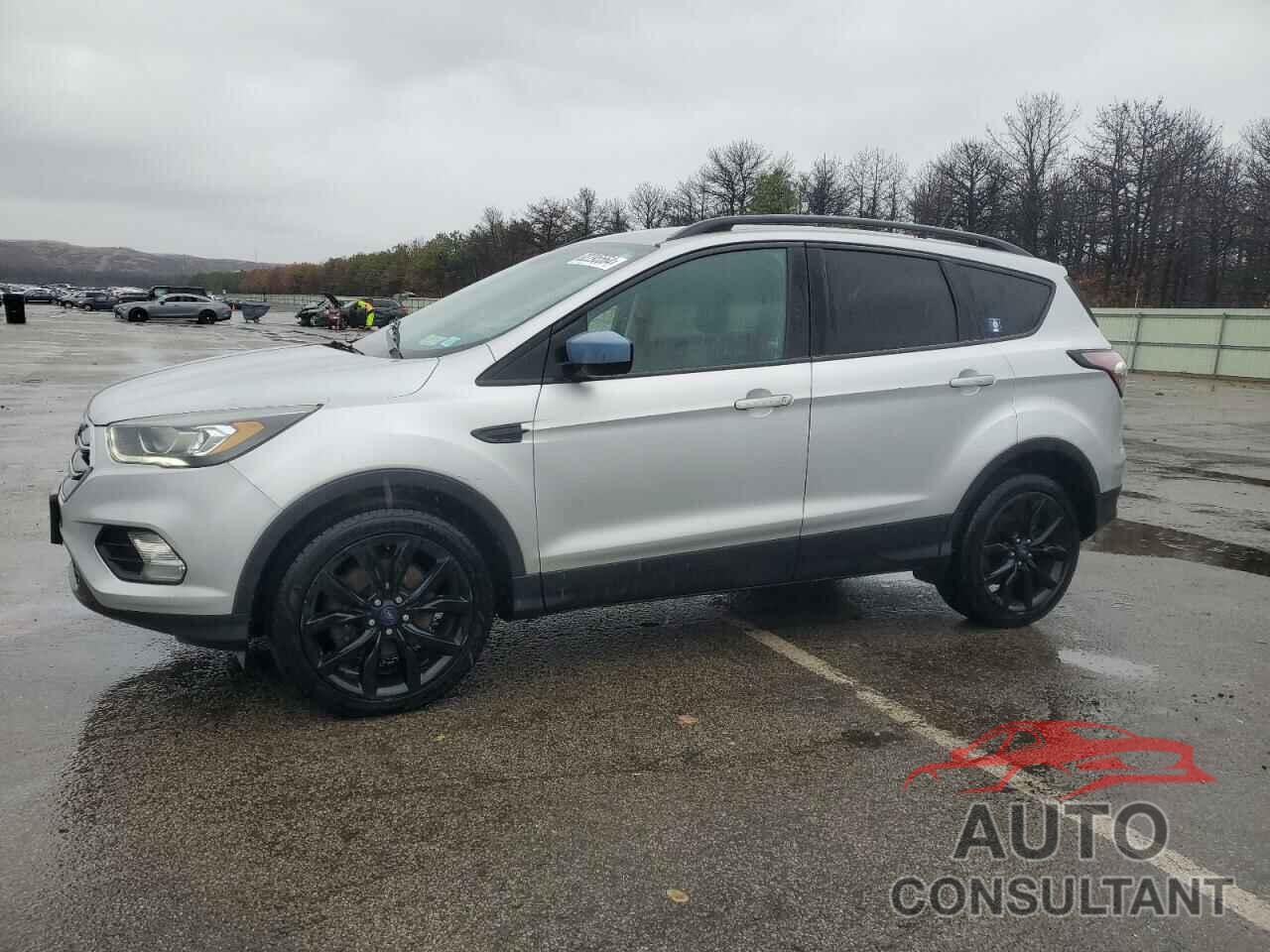 FORD ESCAPE 2018 - 1FMCU9GD8JUA14958