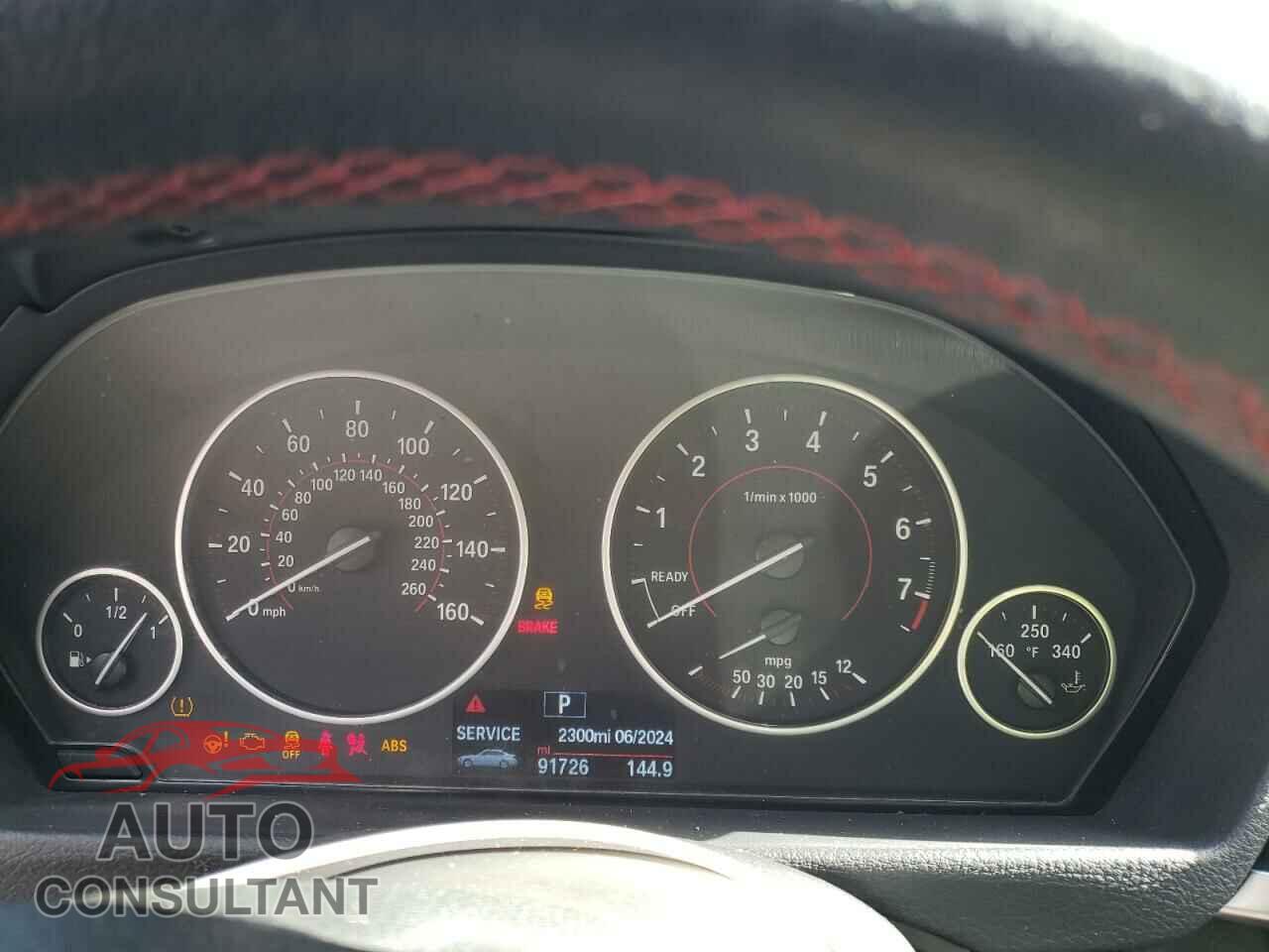 BMW 3 SERIES 2016 - WBA8E3G51GNU04555