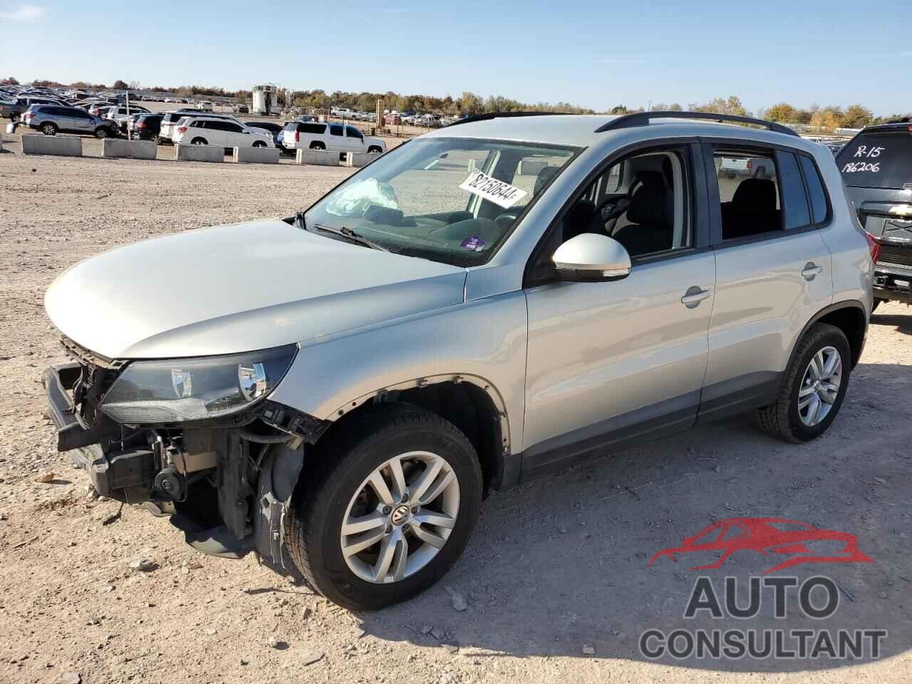 VOLKSWAGEN TIGUAN 2015 - WVGBV7AX5FW555008