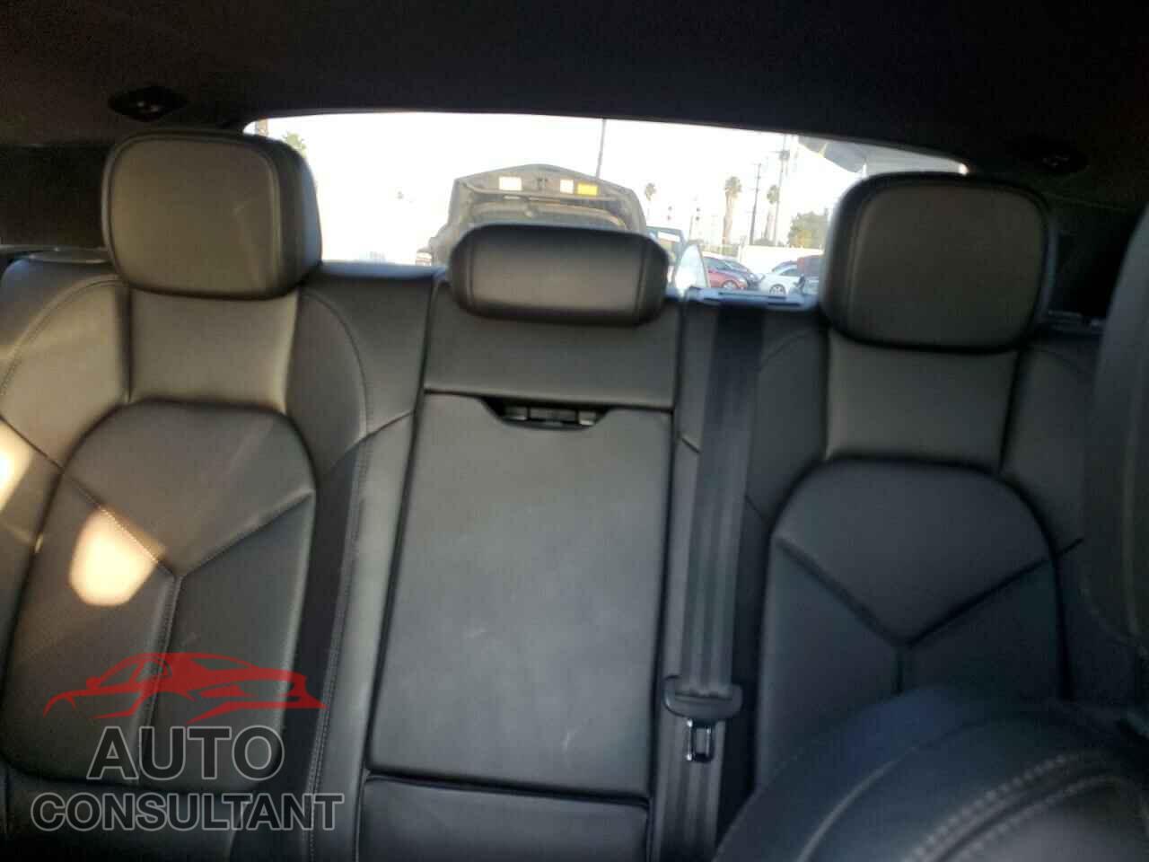 PORSCHE MACAN 2018 - WP1AA2A56JLB04949