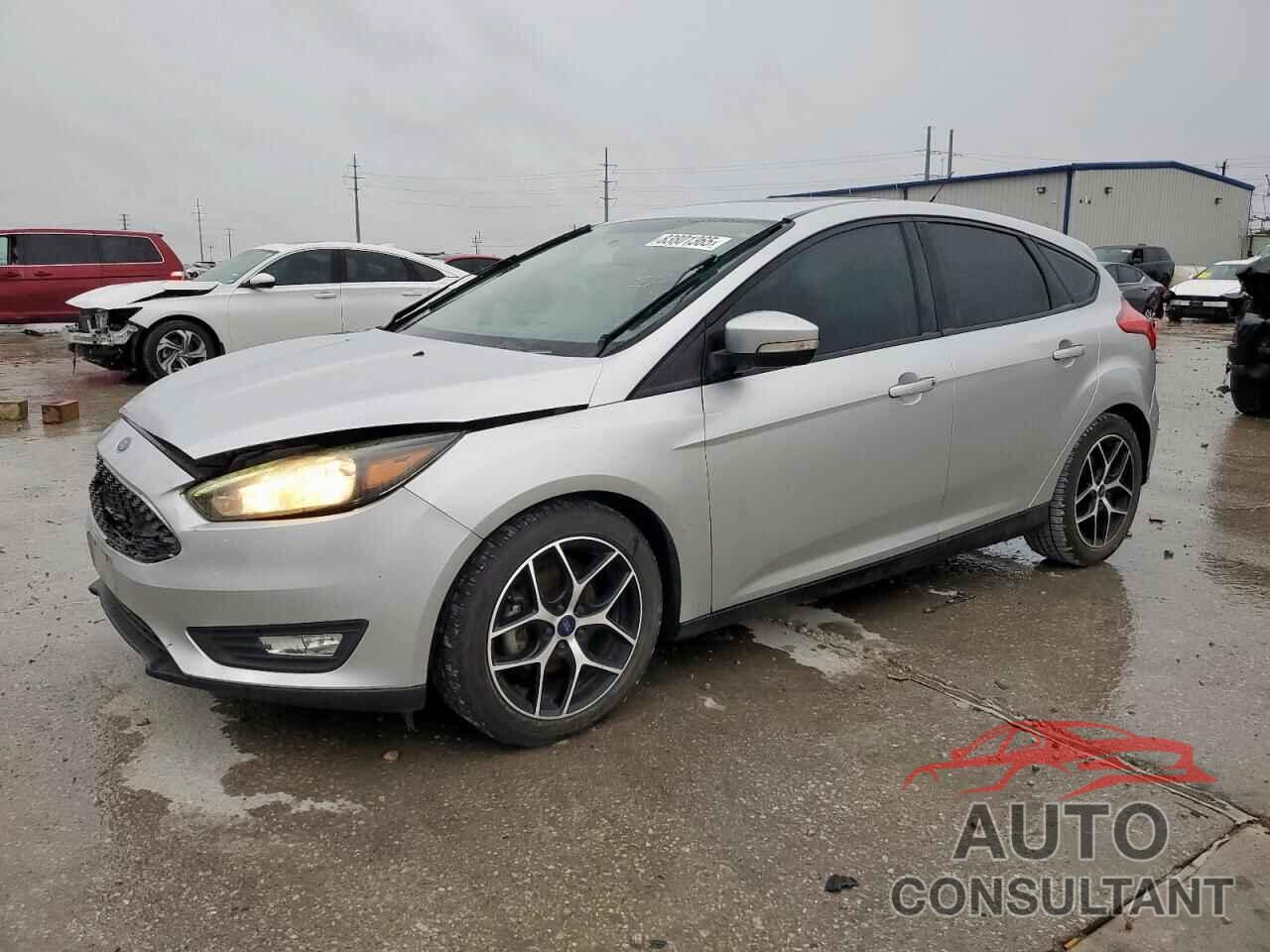 FORD FOCUS 2017 - 1FADP3M22HL255131