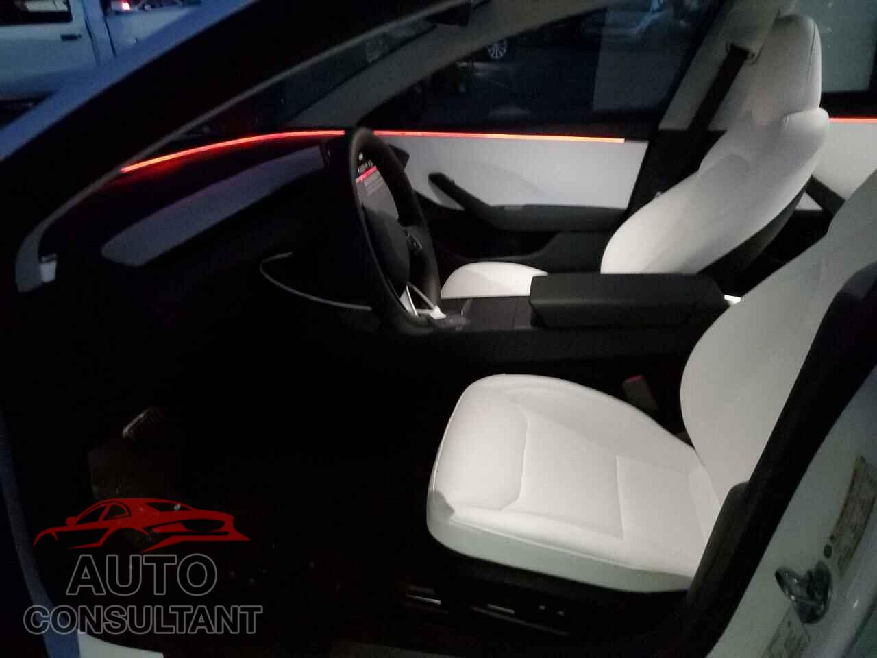 TESLA MODEL 3 2025 - 5YJ3E1EA8SF889883