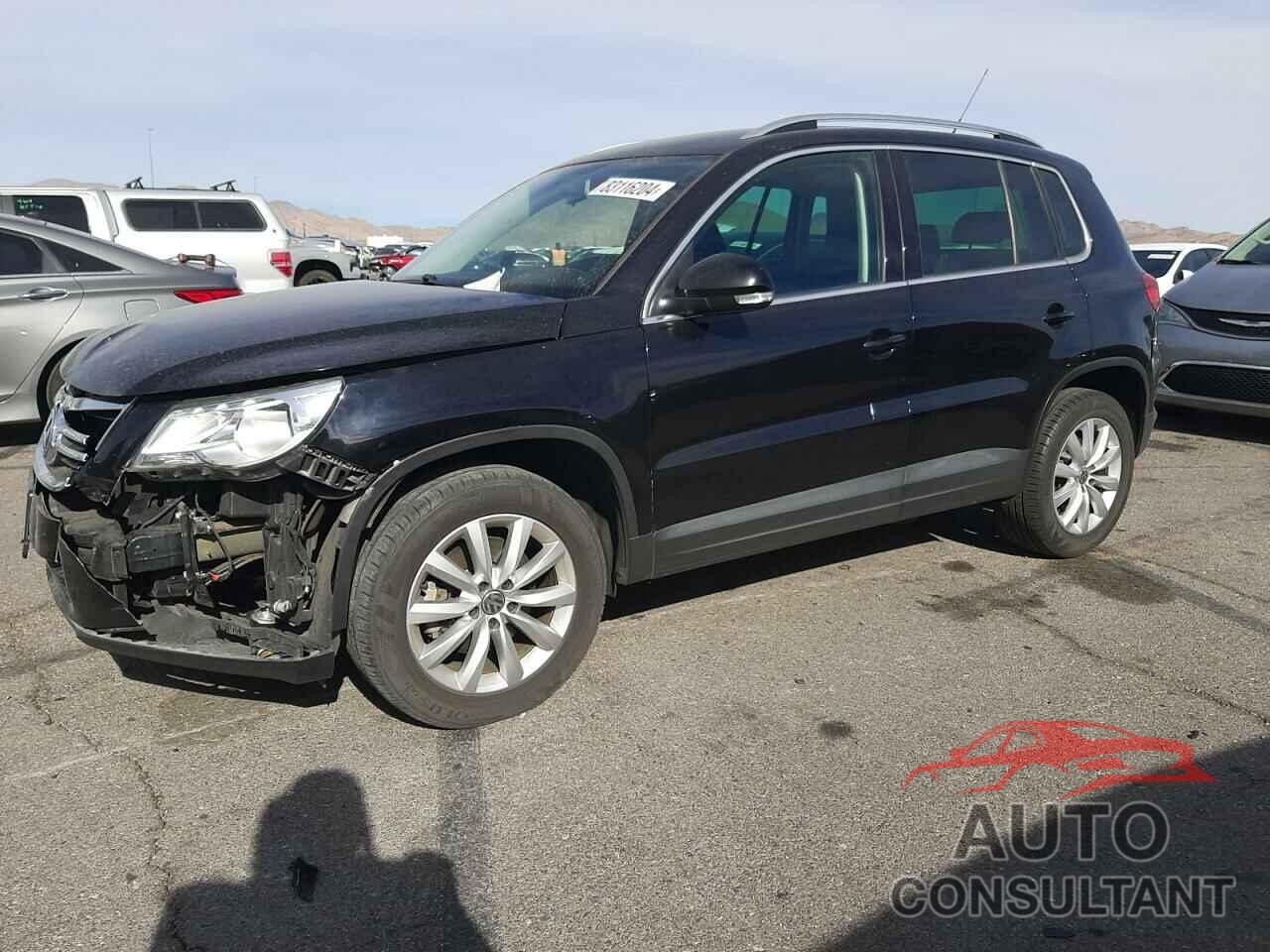 VOLKSWAGEN TIGUAN 2011 - WVGAV7AX1BW548000