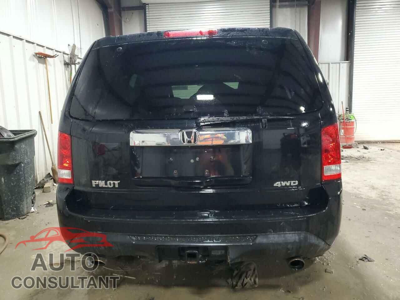 HONDA PILOT 2014 - 5FNYF4H58EB020000