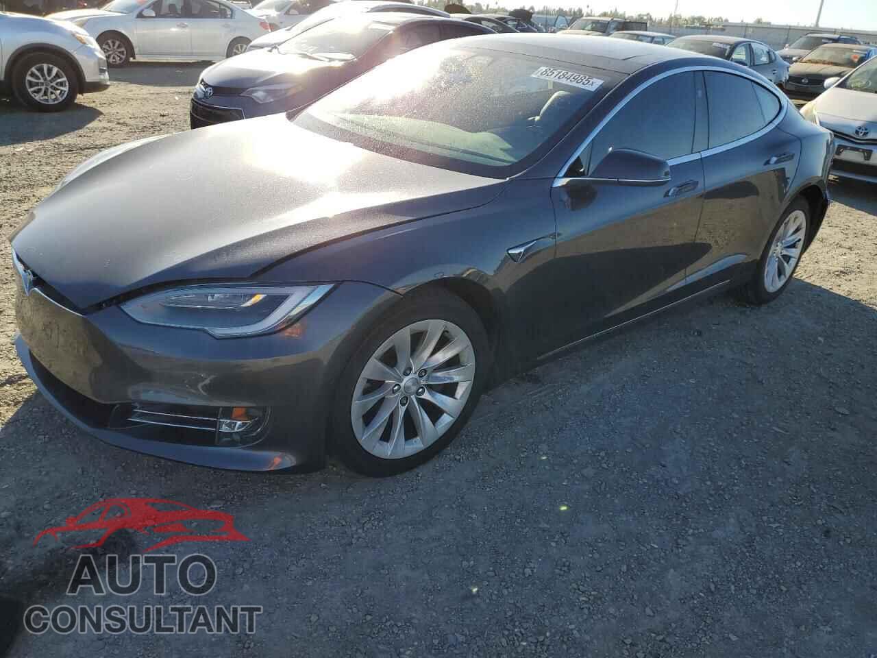 TESLA MODEL S 2017 - 5YJSA1E18HF188731
