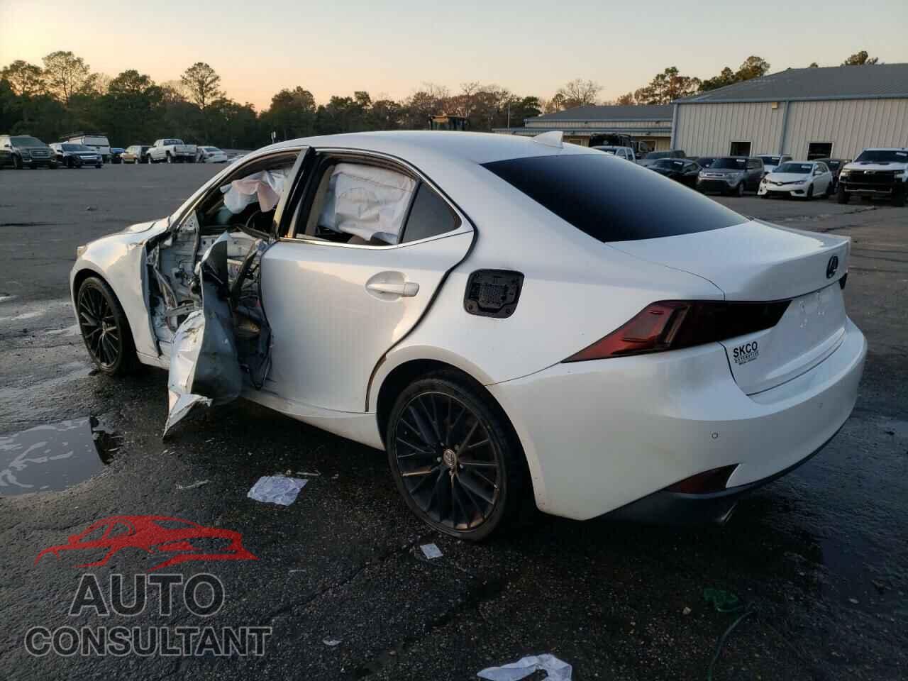 LEXUS IS 2014 - JTHBF1D21E5018654