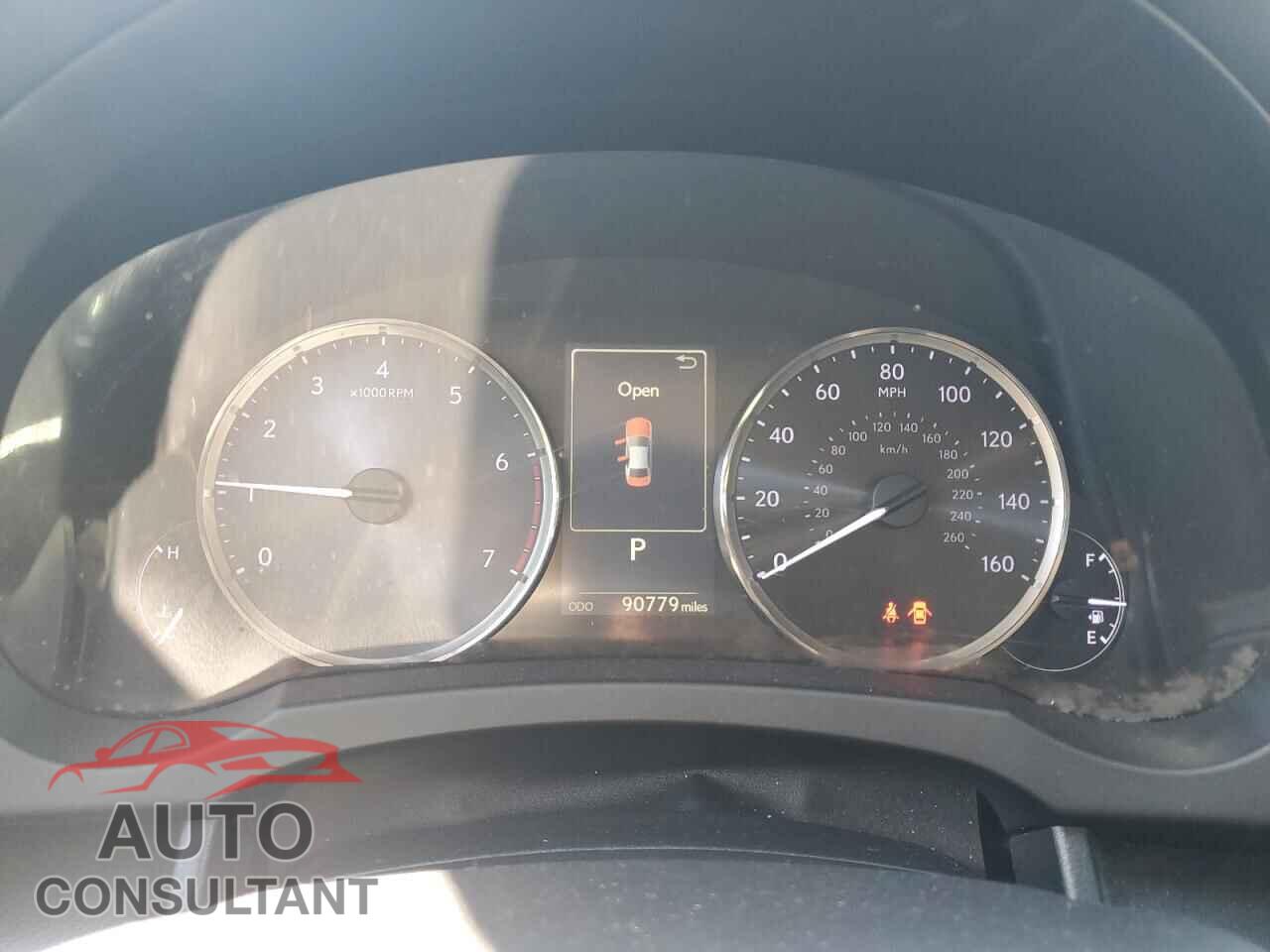 LEXUS IS 2017 - JTHBA1D27H5048485