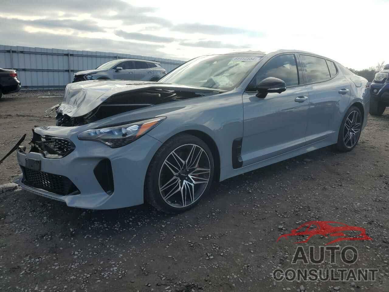 KIA STINGER 2022 - KNAE55LC2N6120216
