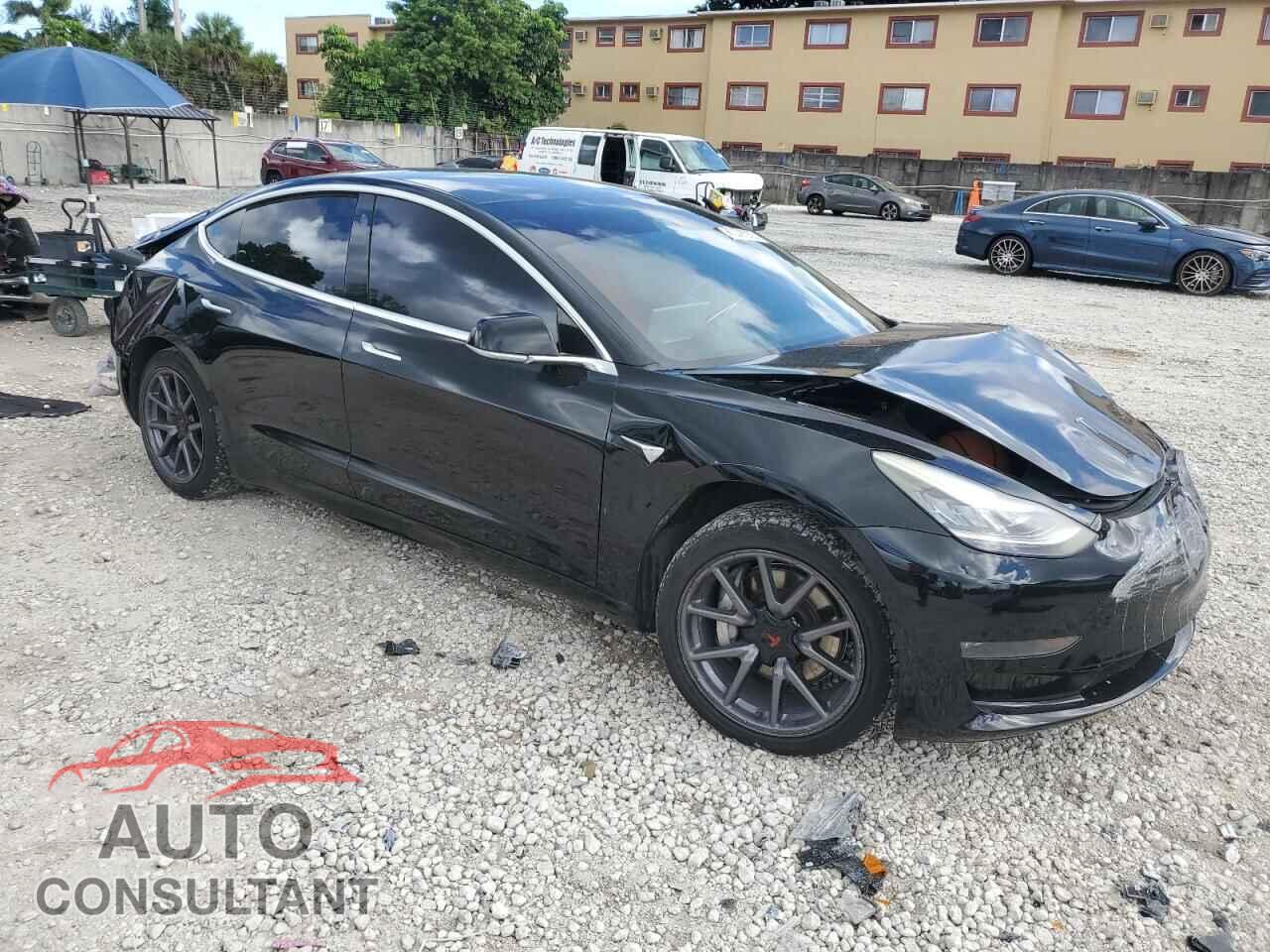 TESLA MODEL 3 2019 - 5YJ3E1EA5KF402686