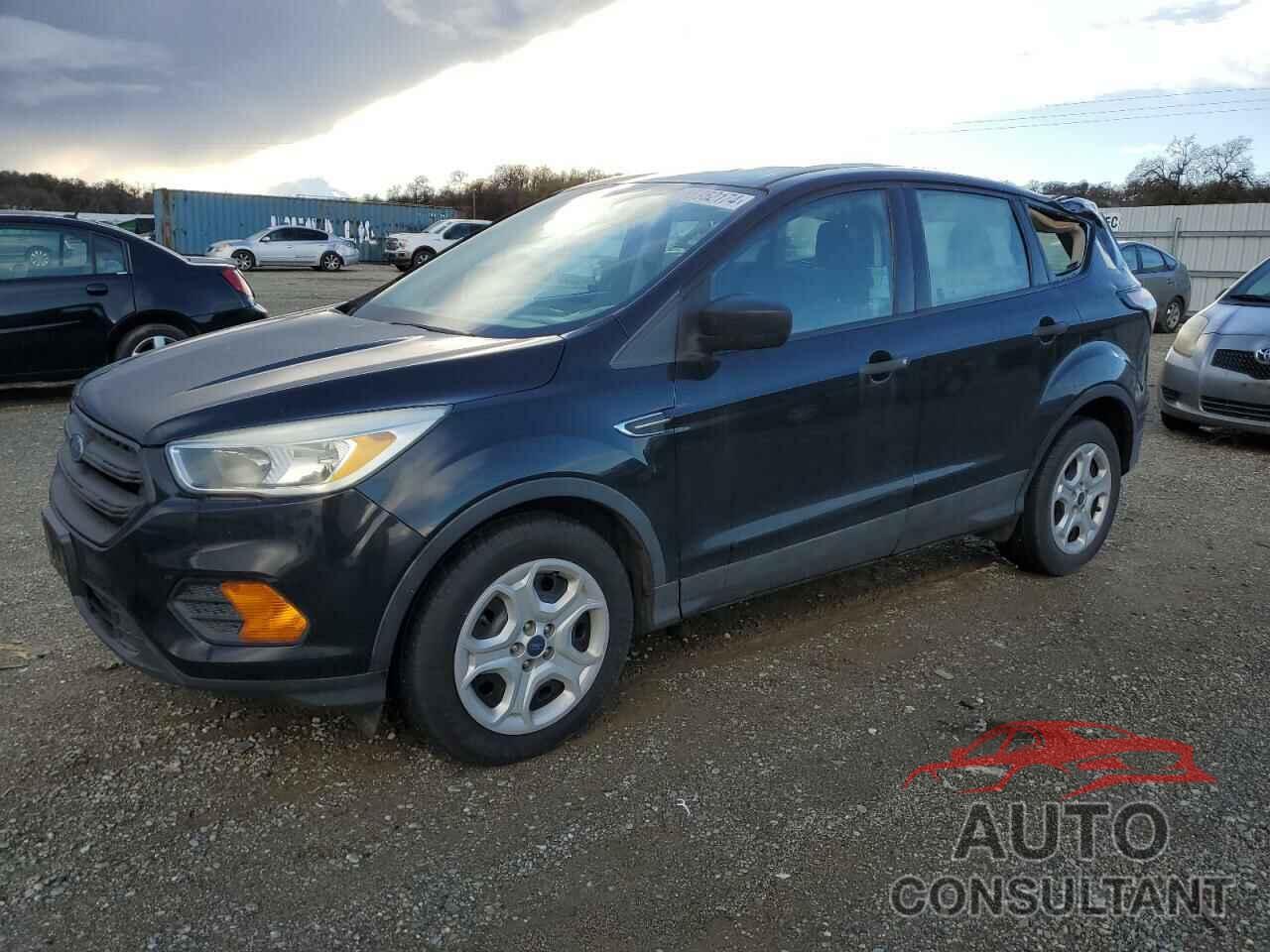 FORD ESCAPE 2017 - 1FMCU0F70HUB61390