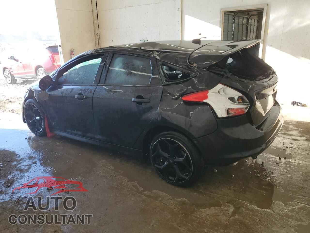 FORD FOCUS 2013 - 1FADP3L97DL359767