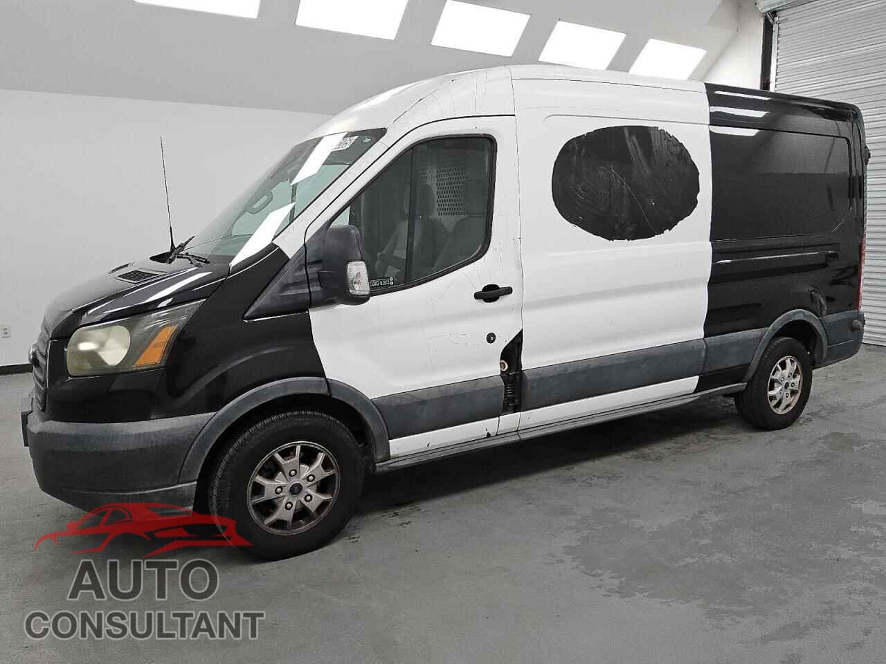 FORD TRANSIT 2015 - 1FTYR2CM4FKA72982