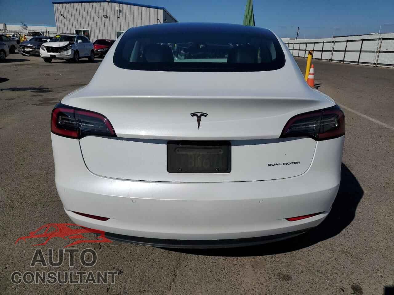 TESLA MODEL 3 2021 - 5YJ3E1EB0MF052007