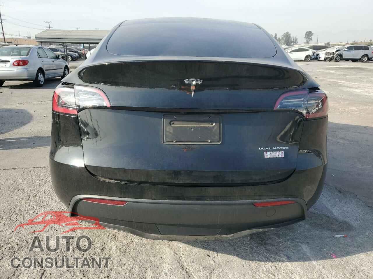 TESLA MODEL Y 2023 - 7SAYGDEE1PF881834