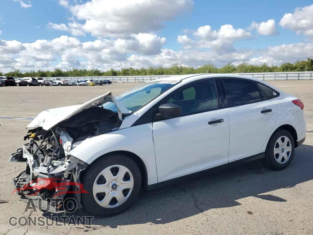FORD FOCUS 2017 - 1FADP3E23HL255315