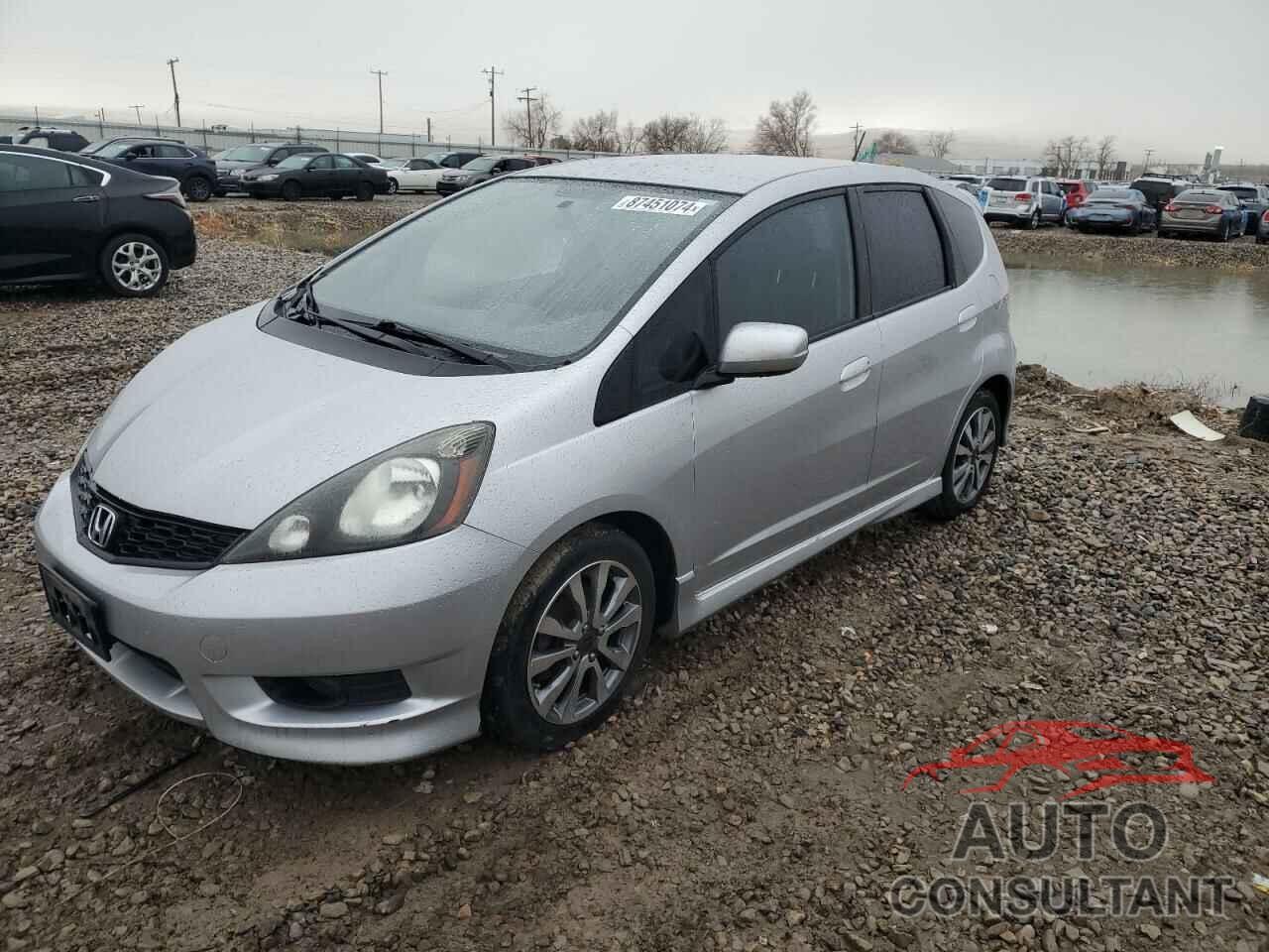 HONDA FIT 2013 - JHMGE8G57DC015453