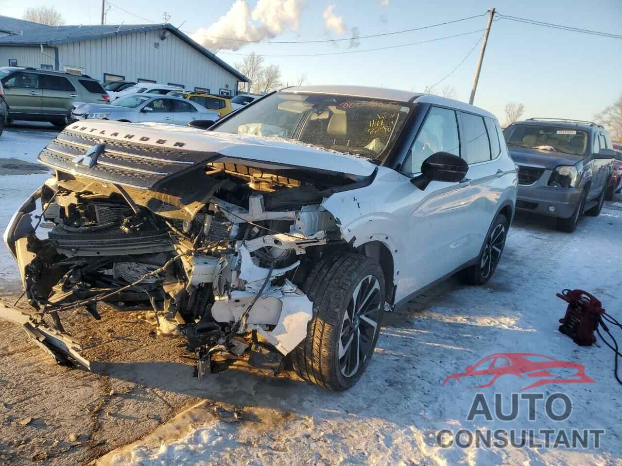 MITSUBISHI OUTLANDER 2022 - JA4J3UA87NZ028298