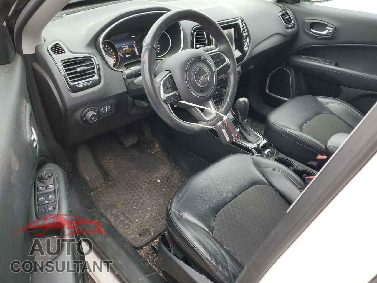 JEEP COMPASS 2019 - 3C4NJDBBXKT593106