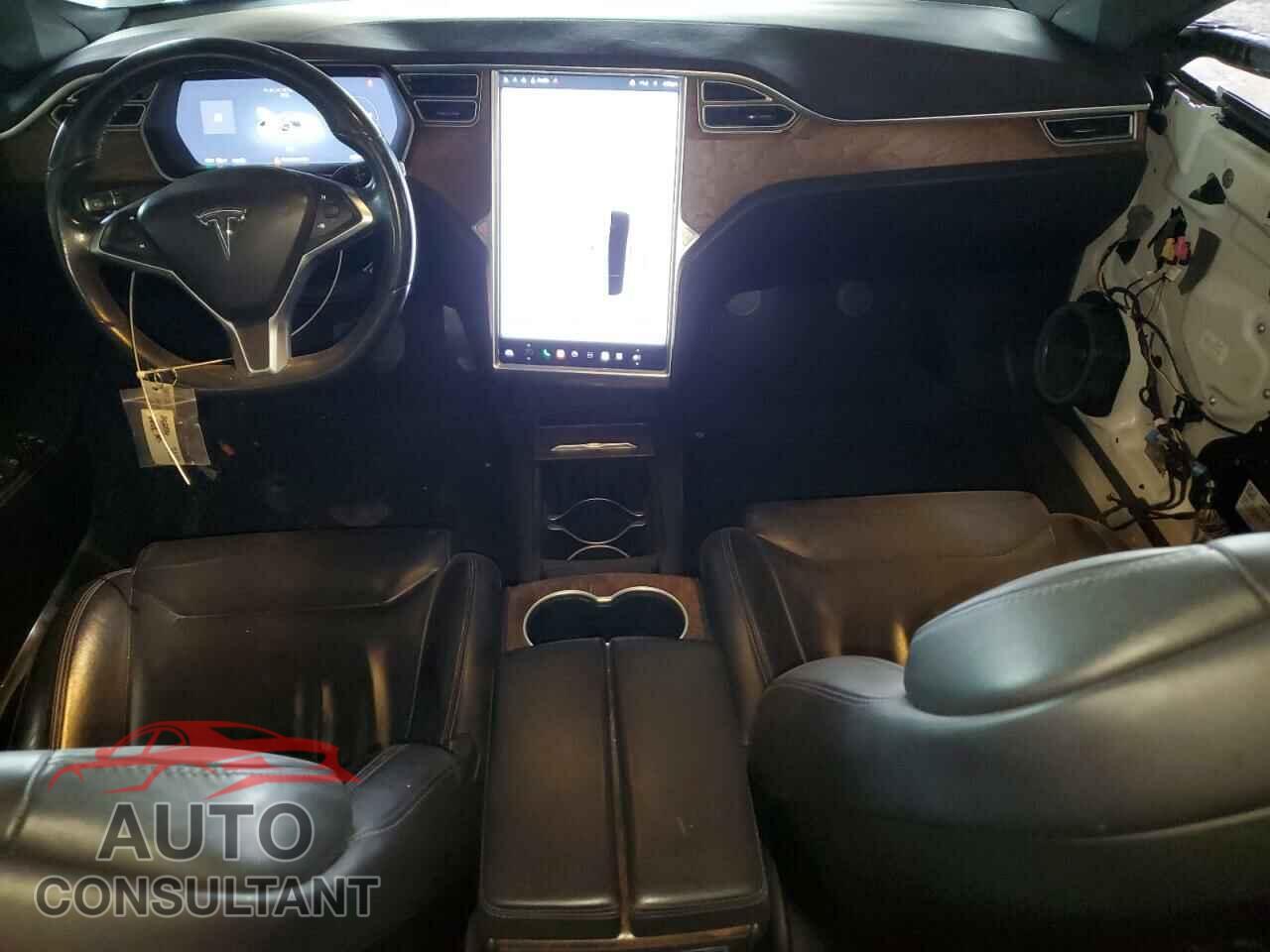 TESLA MODEL S 2017 - 5YJSA1E10HF202816