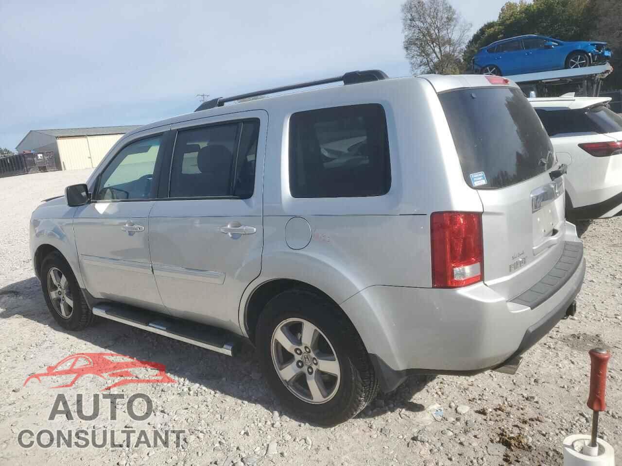 HONDA PILOT 2009 - 5FNYF48619B013680