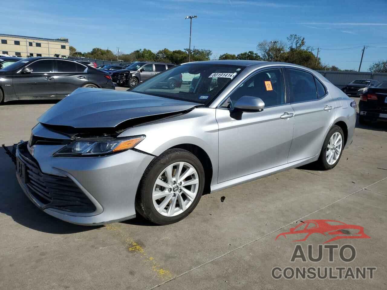TOYOTA CAMRY 2022 - 4T1C11AK8NU671847
