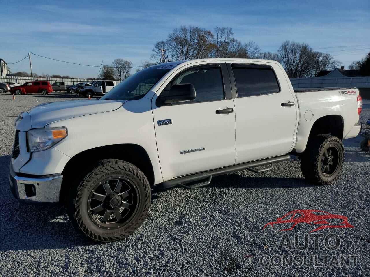 TOYOTA TUNDRA 2016 - 5TFDY5F18GX503493