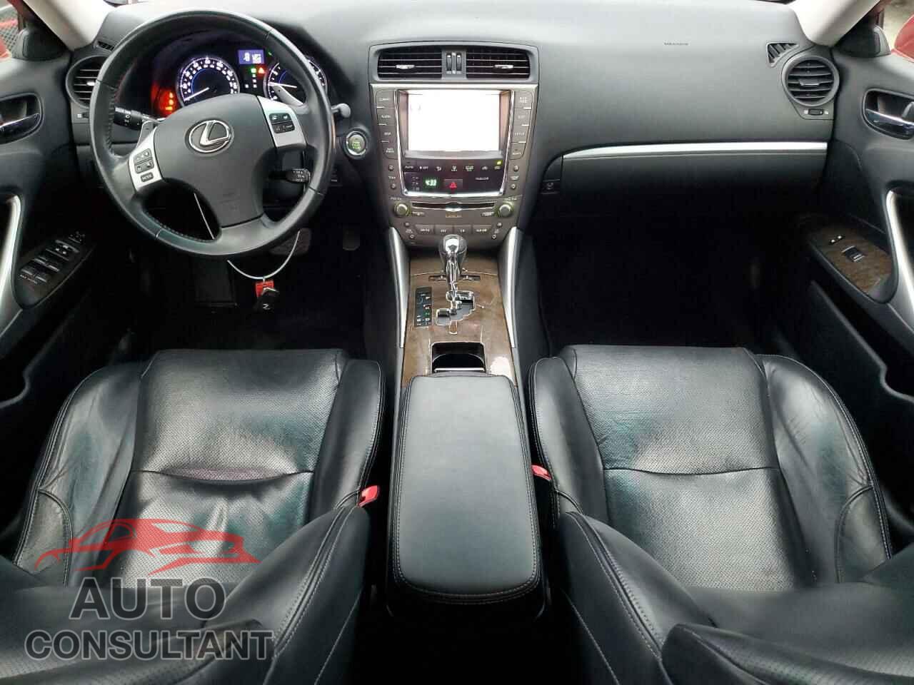LEXUS IS 2011 - JTHBF5C22B5153260