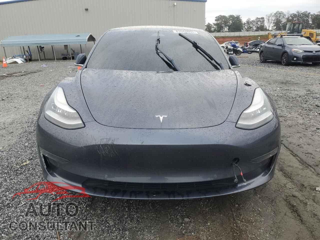 TESLA MODEL 3 2018 - 5YJ3E1EA5JF158536