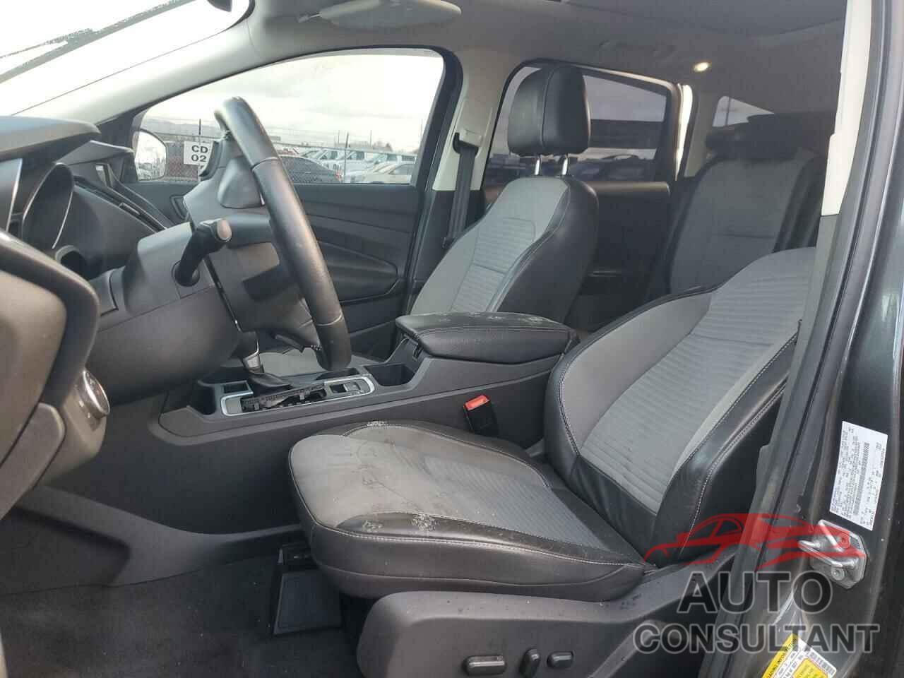 FORD ESCAPE 2017 - 1FMCU9JD0HUC90201